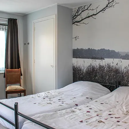 Awesome In With Kitchen Holiday home *